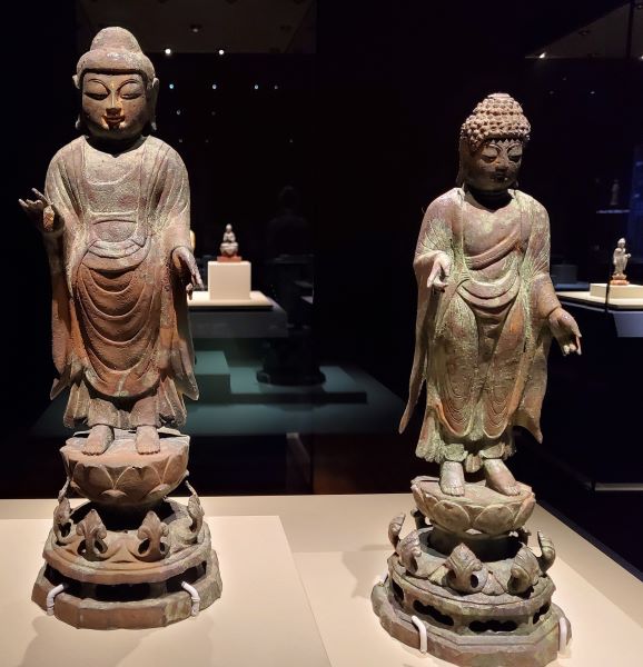 금동불 부처님들